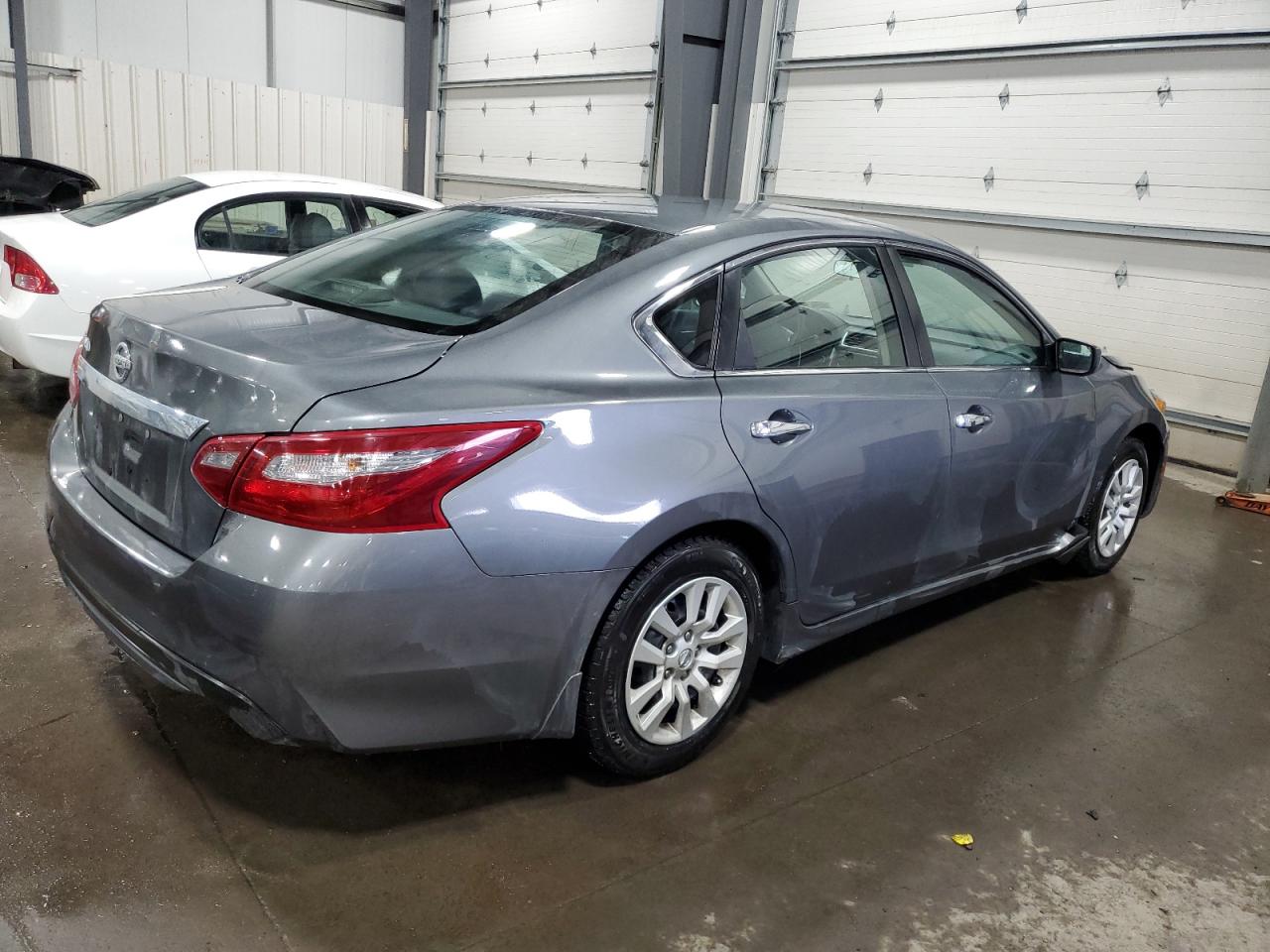 2018 Nissan Altima 2.5 vin: 1N4AL3APXJC285885