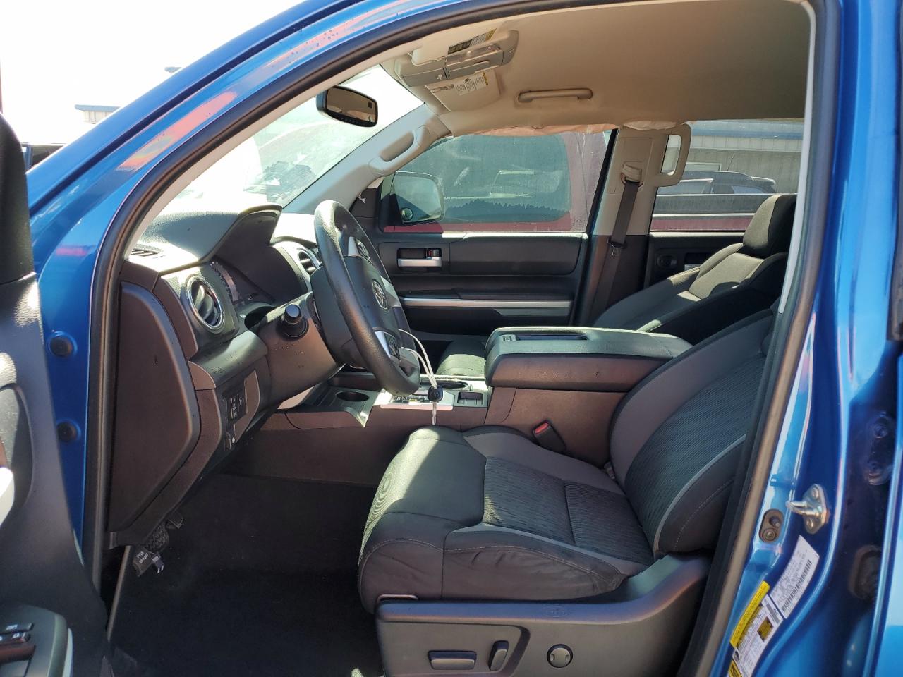 TOYOTA TUNDRA CREWMAX SR5