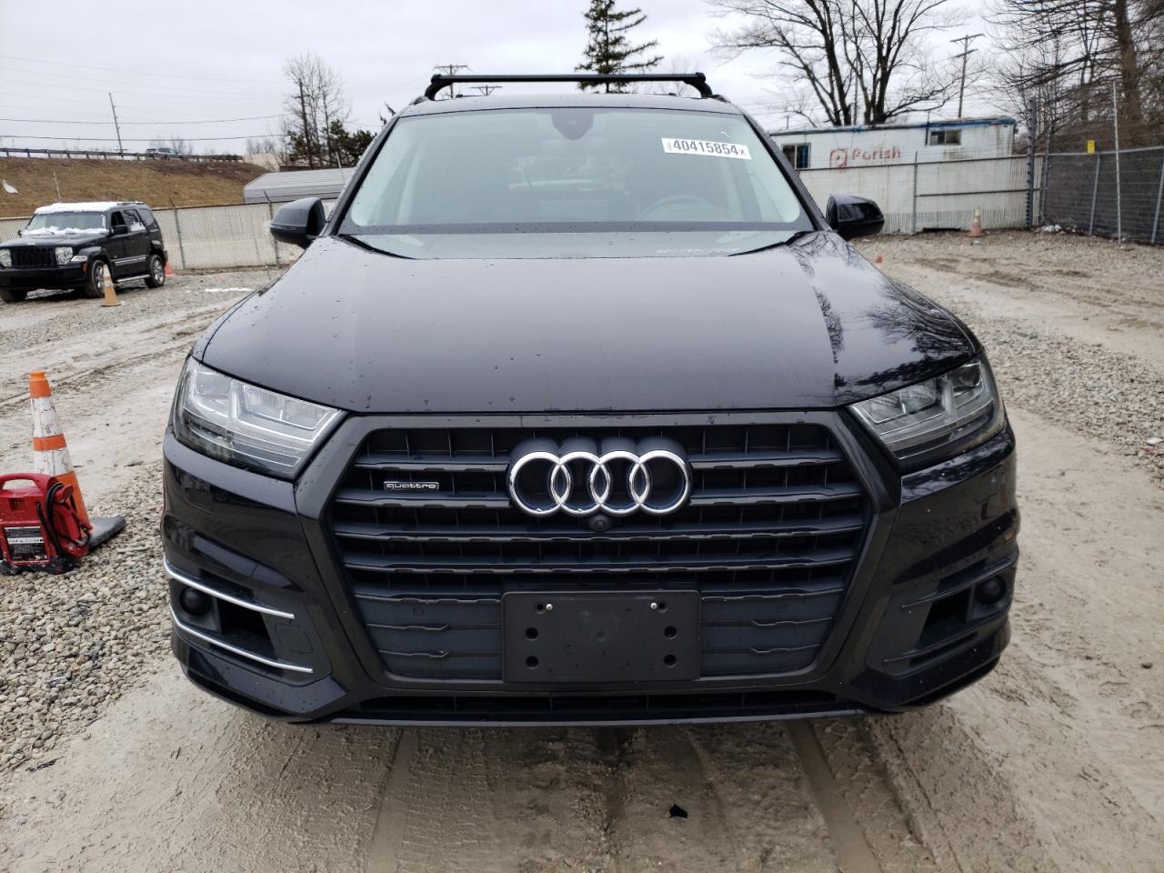 WA1VAAF79JD025903 2018 Audi Q7 Prestige