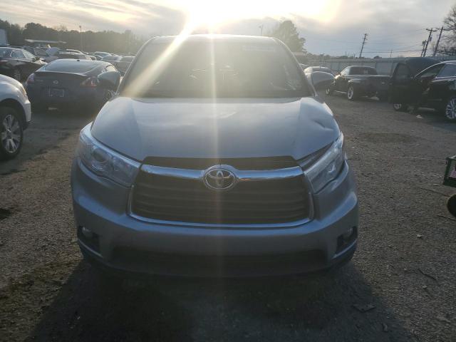 VIN 5TDZKRFH3FS105463 2015 Toyota Highlander, LE no.5