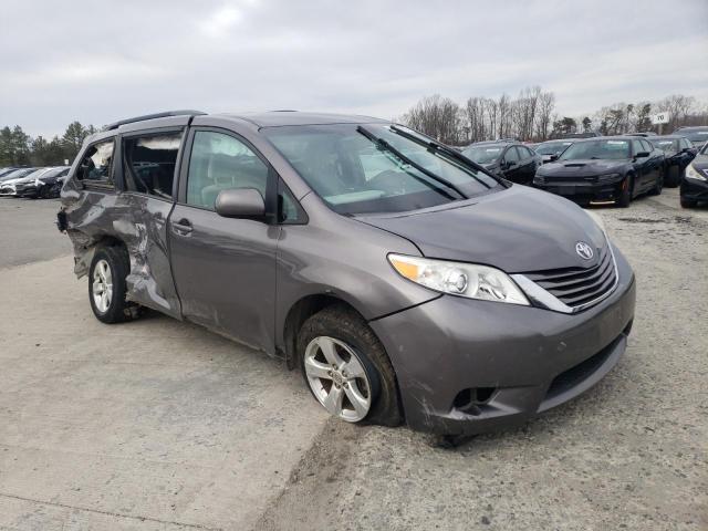 5TDKZ3DC1HS775274 | 2017 Toyota sienna le