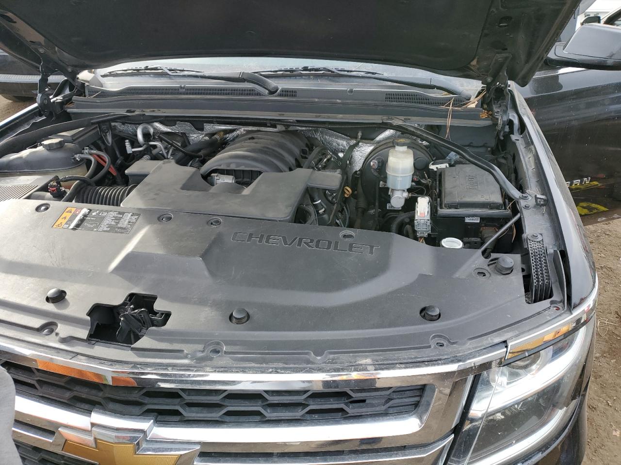 2018 Chevrolet Suburban K1500 Lt vin: 1GNSKHKC0JR210031