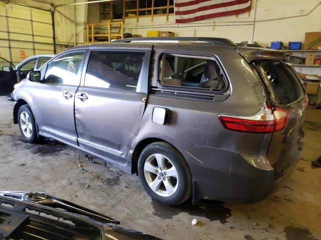 Lot #2340817011 2018 TOYOTA SIENNA LE salvage car