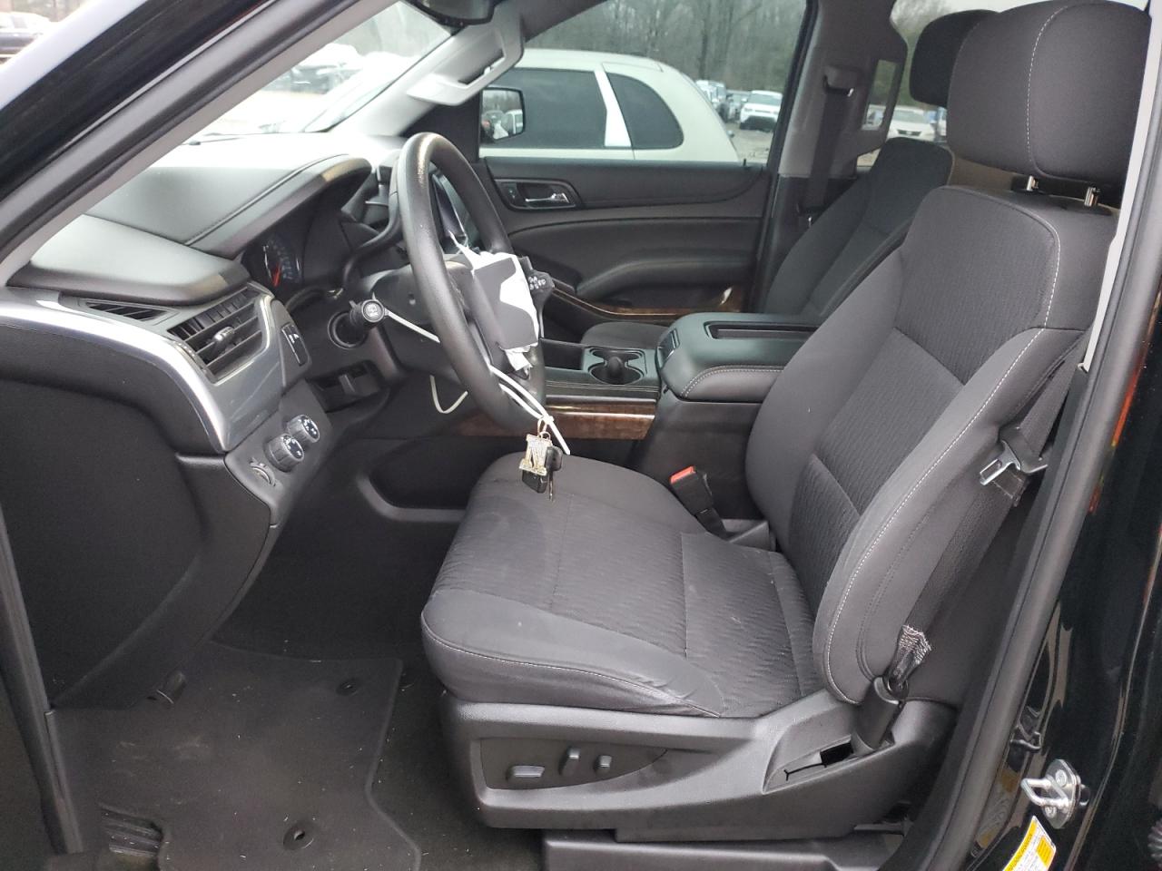 VIN: 1GNSKFKC8JR208290 2018 CHEVROLET TAHOE