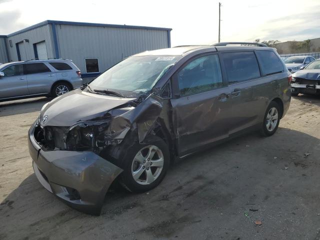 2016 Toyota Sienna LE