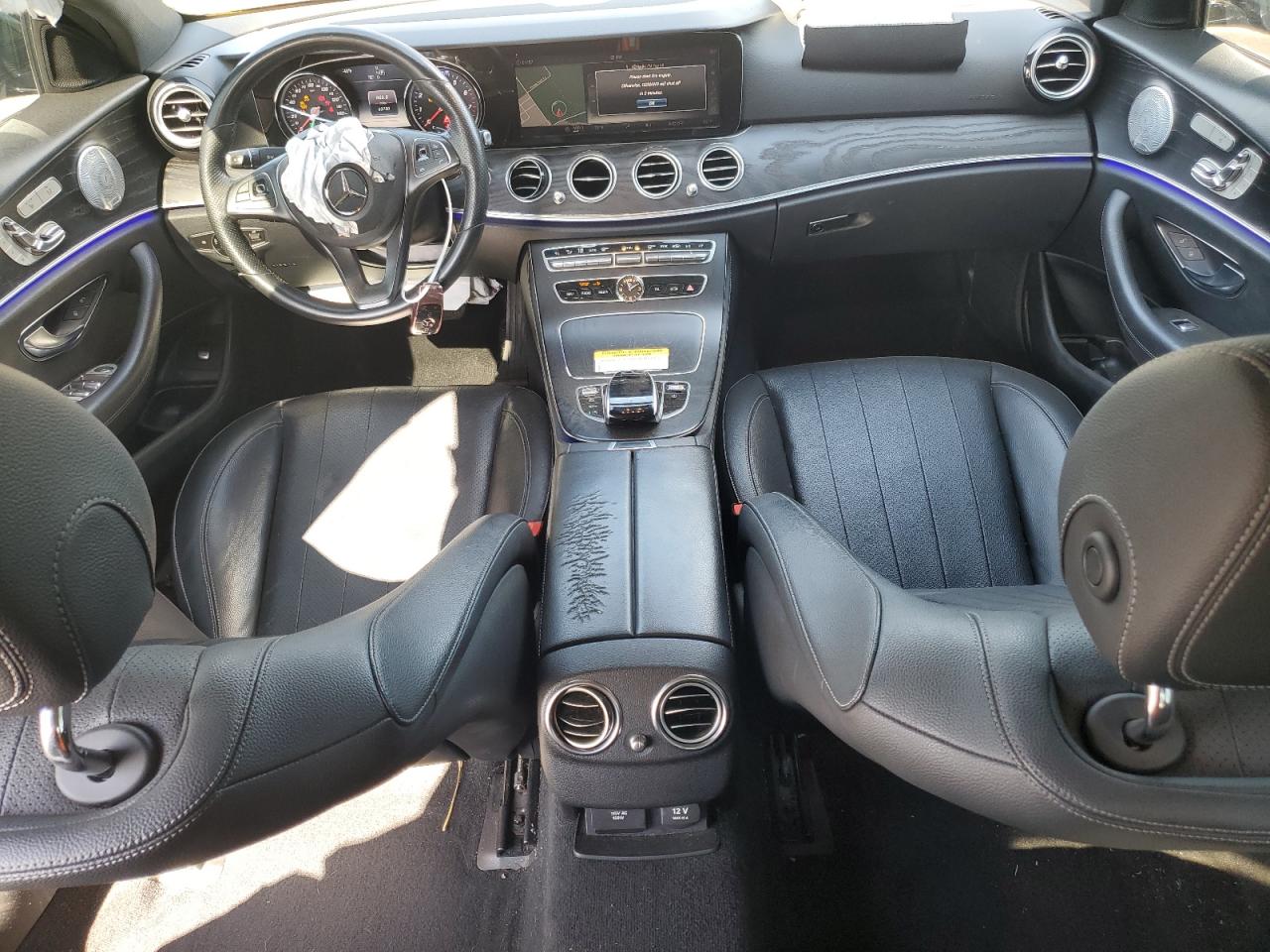 MERCEDES-BENZ E-CLASS 300