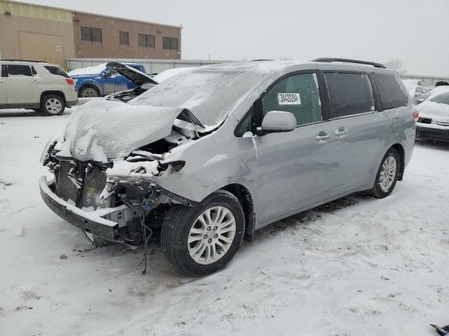 2011 Toyota Sienna XLE