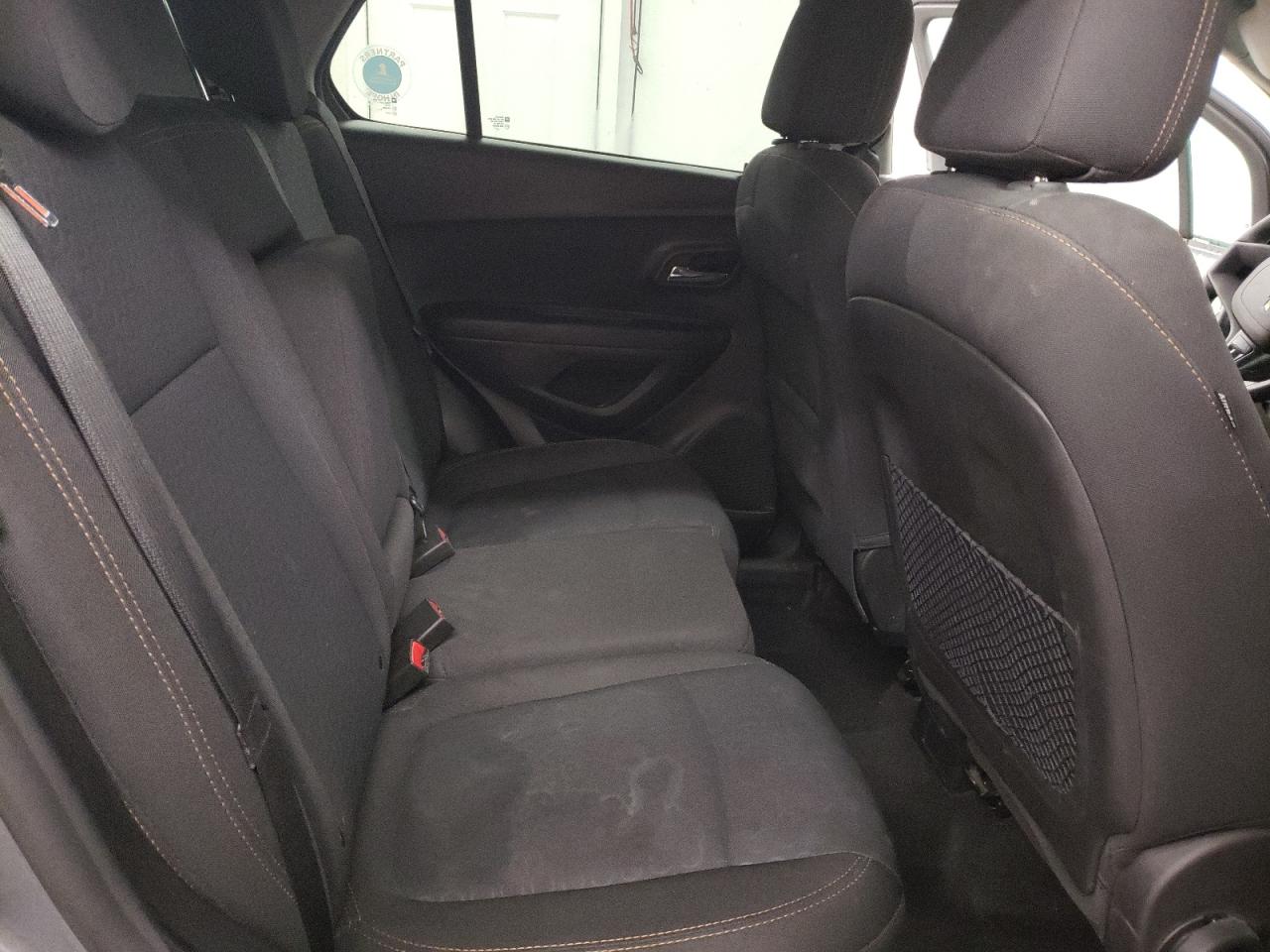 3GNCJKSB2LL215947 CHEVROLET TRAX 2020