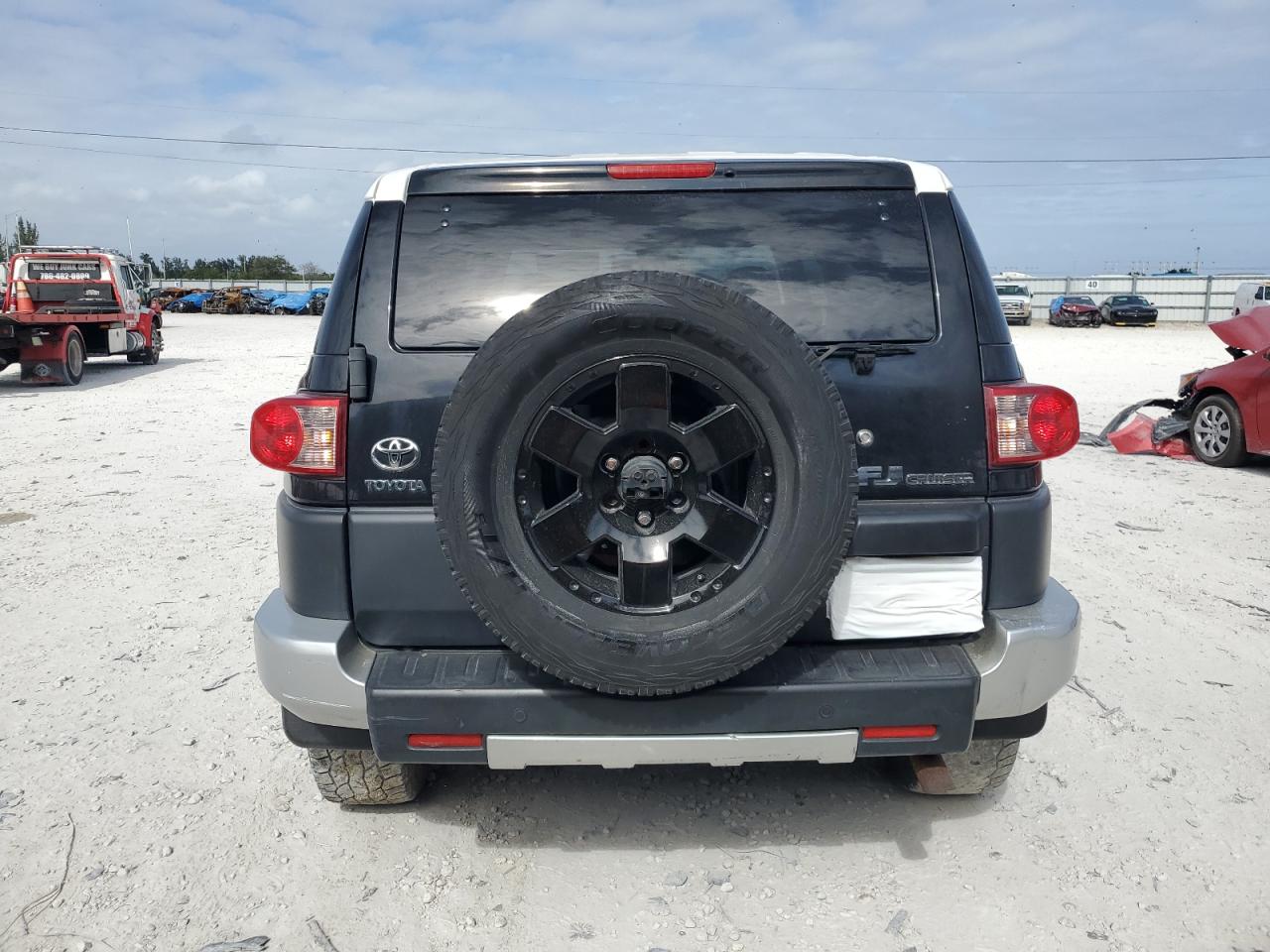 JTEBU11F39K069719 2009 Toyota Fj Cruiser