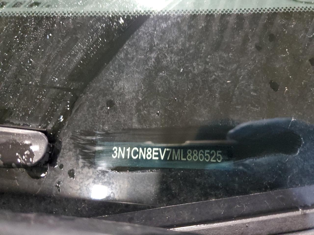 3N1CN8EV7ML886525 NISSAN VERSA 2021