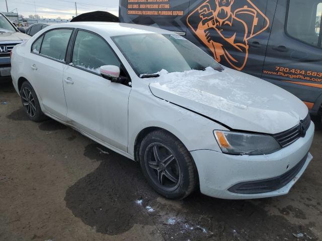 3VWDZ7AJ7BM386100 | 2011 Volkswagen jetta se