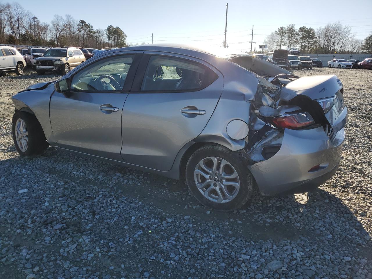 3MYDLBZV5GY101975 2016 Toyota Scion Ia