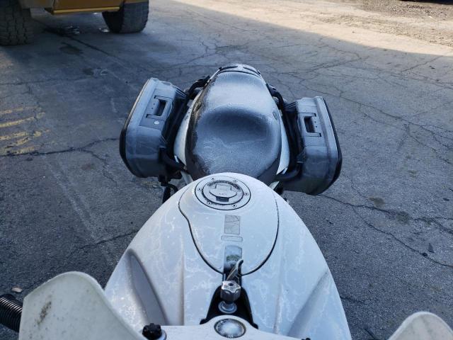 2002 BMW R1100 S - WB10432A72ZB52335
