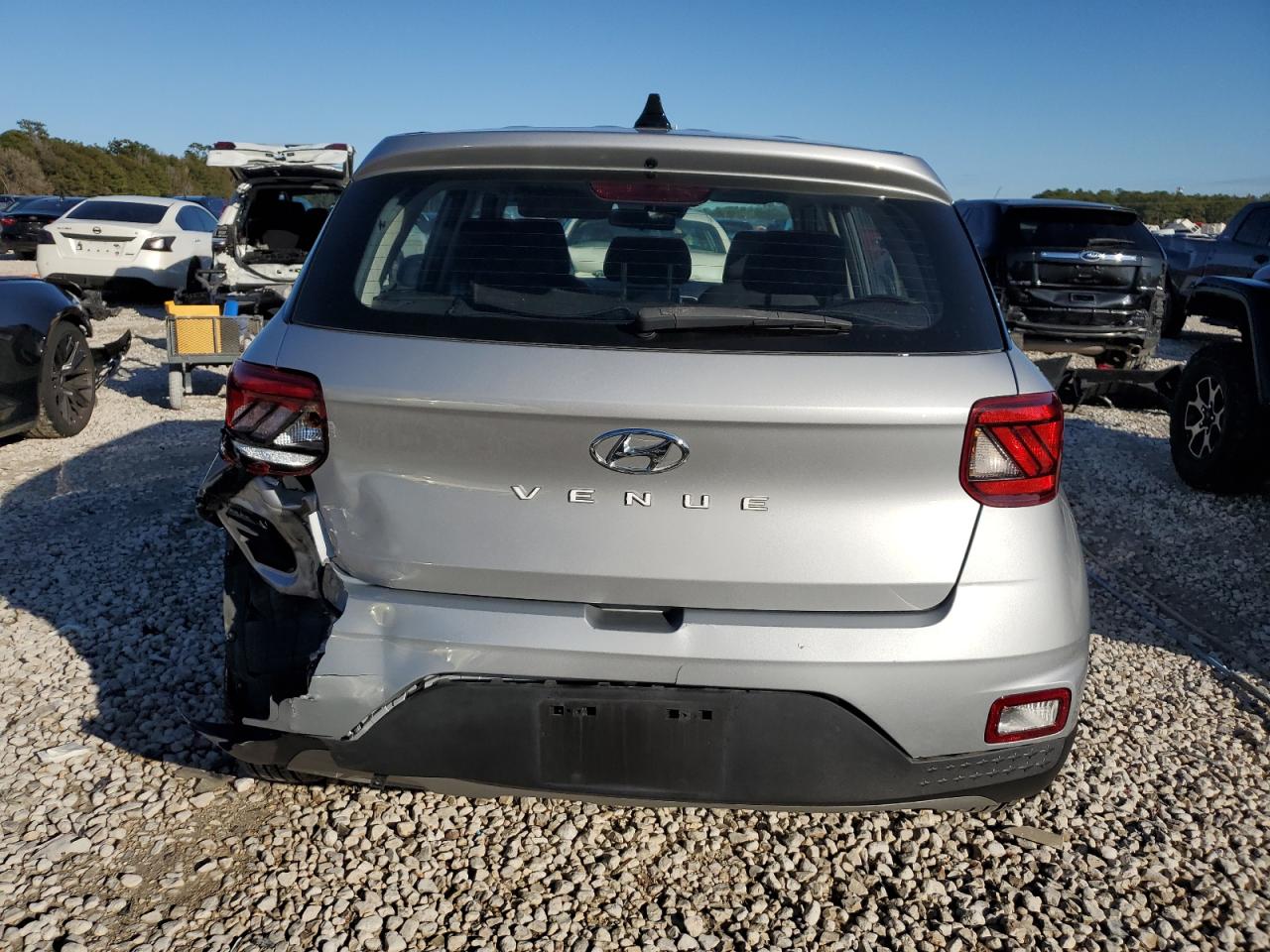 2022 HYUNDAI VENUE SE 1.6L  4(VIN: KMHRB8A34NU193354