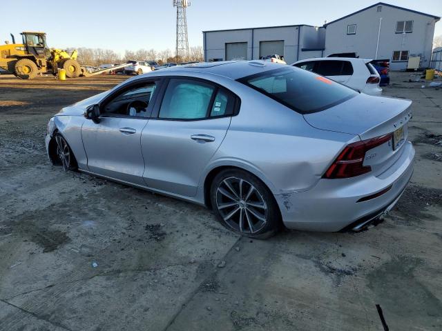 2022 VOLVO S60 B5 MOM 7JRL12FZ6NG161626