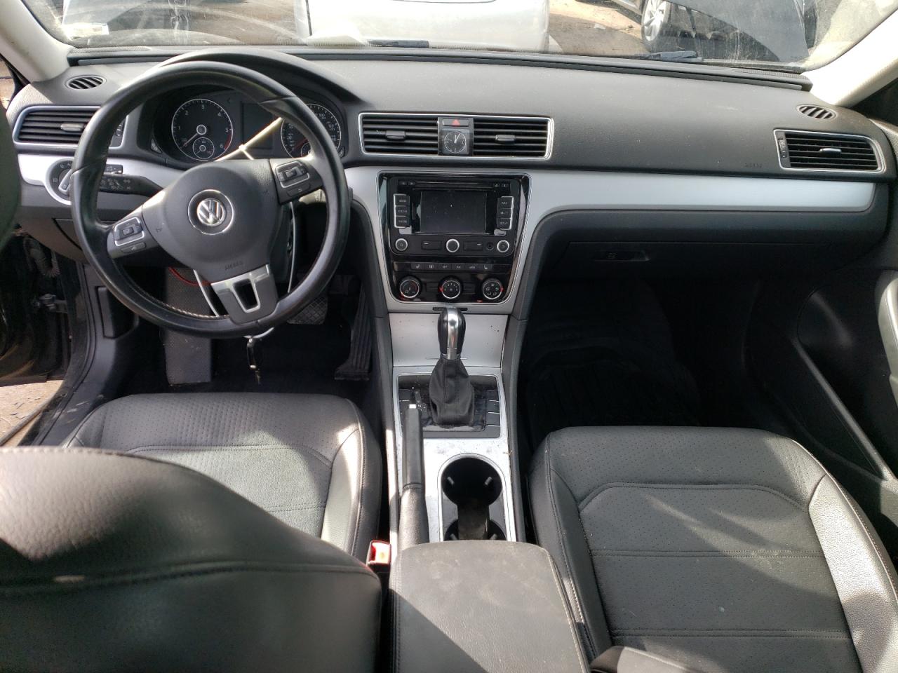 1VWBN7A3XDC027056 2013 Volkswagen Passat Se