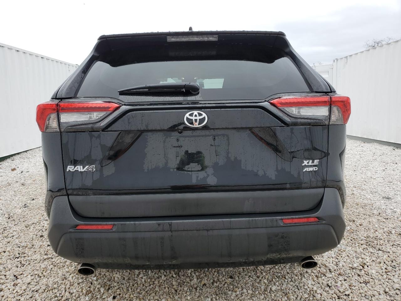 2T3P1RFV0PW367859 TOYOTA RAV4 2023