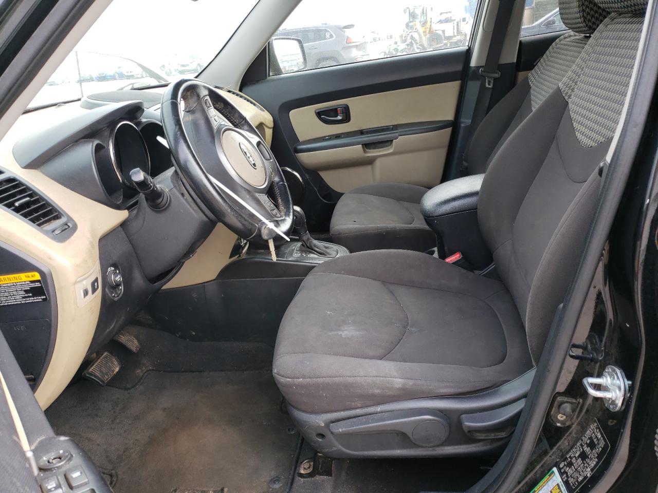 KNDJT2A28B7280879 2011 Kia Soul +
