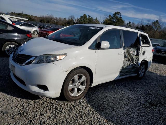 TOYOTA SIENNA LE