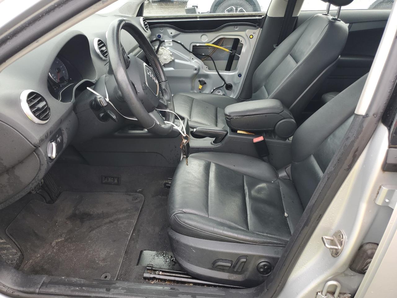 WAUBEAFM2BA136814 2011 Audi A3 Premium