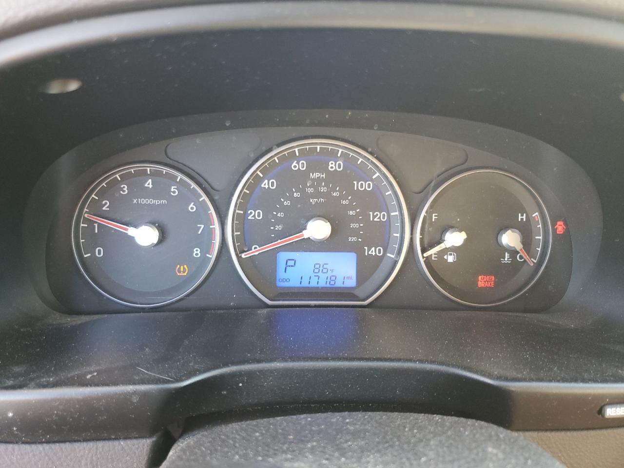 5XYZG3AB1CG154655 2012 Hyundai Santa Fe Gls