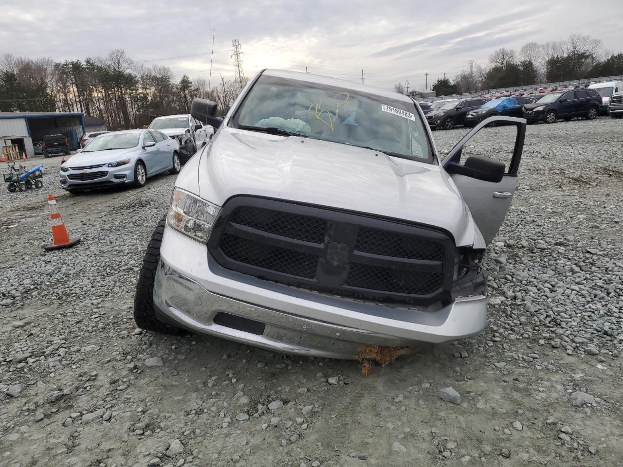 1C6RR6GT6GS332319 2016 Ram 1500 Slt