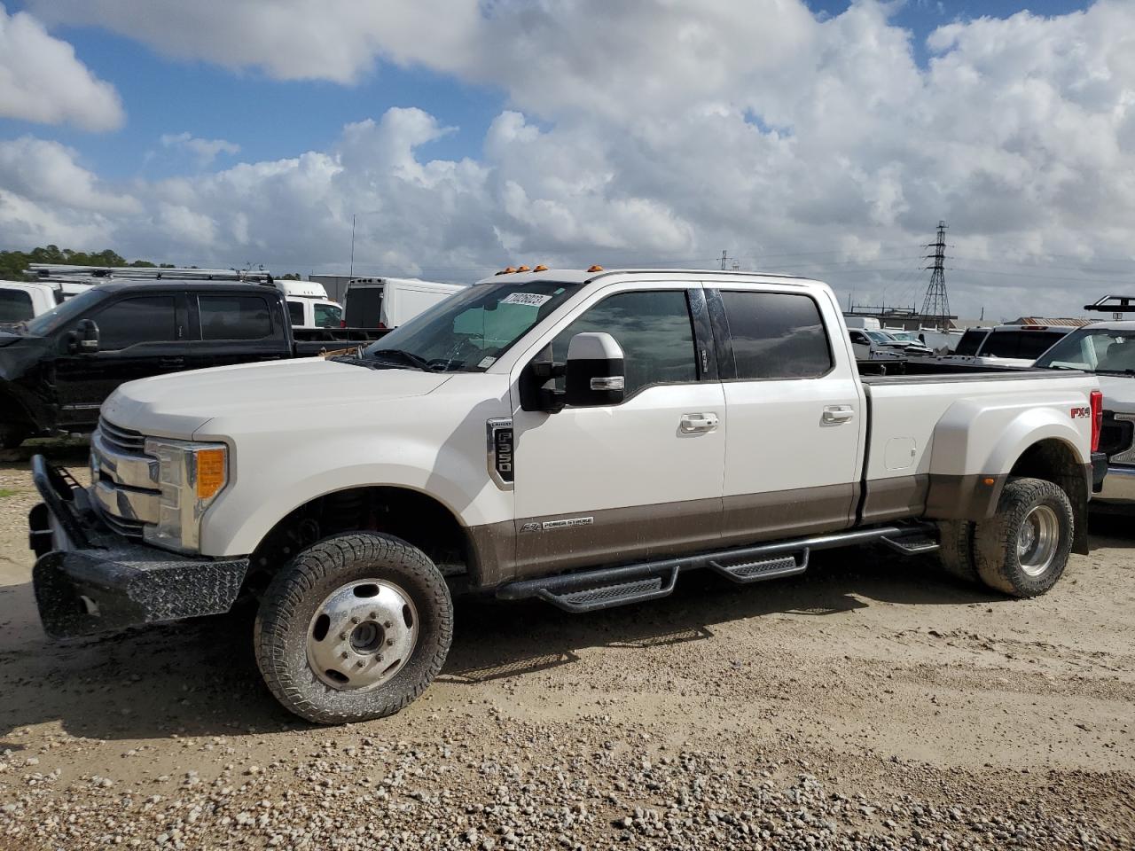 1FT8W3DT1HED25925 FORD F350 2017