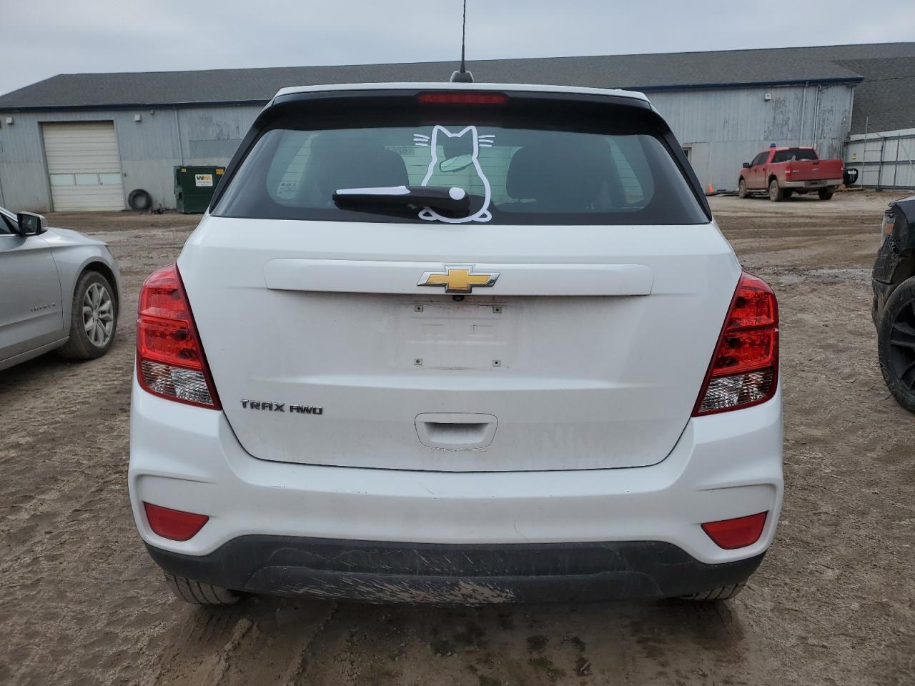 KL7CJNSB4HB206831 CHEVROLET TRAX 2017