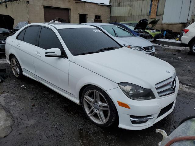 VIN WDDGF8AB8DR275876 2013 Mercedes-Benz C-Class, 3... no.4