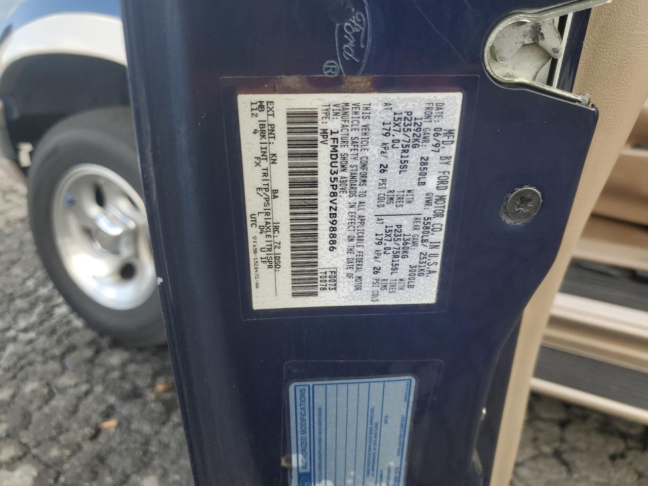 1FMDU35P8VZB98886 1997 Ford Explorer