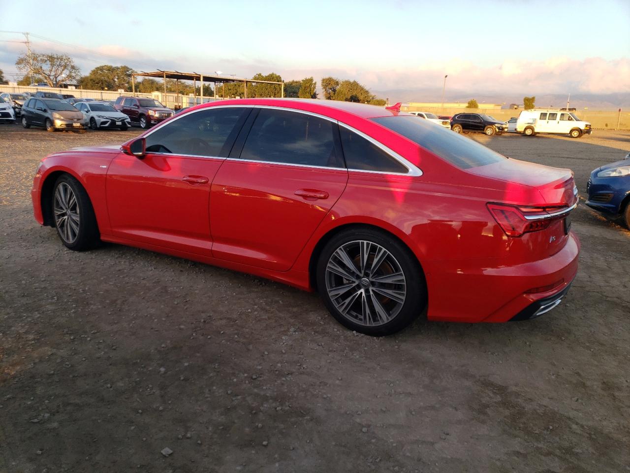 WAUM2BF28KN117652 AUDI A6 2019