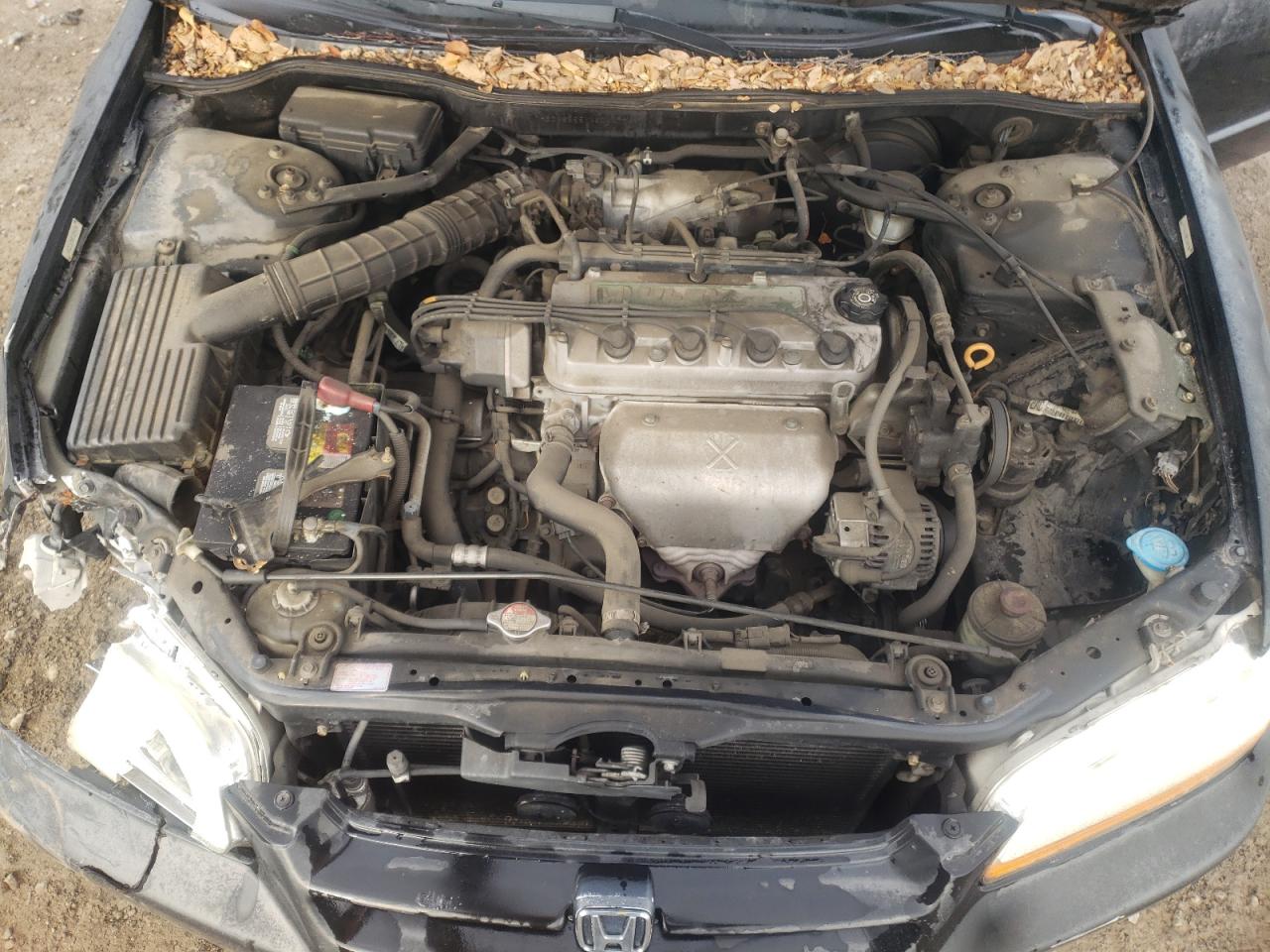 1HGCG6655XA004470 1999 Honda Accord Lx