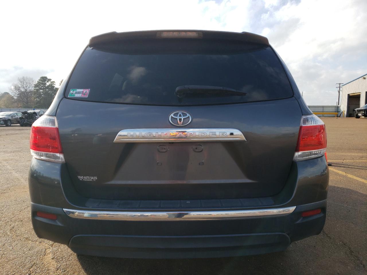 5TDZK3EH4DS118265 2013 Toyota Highlander Base