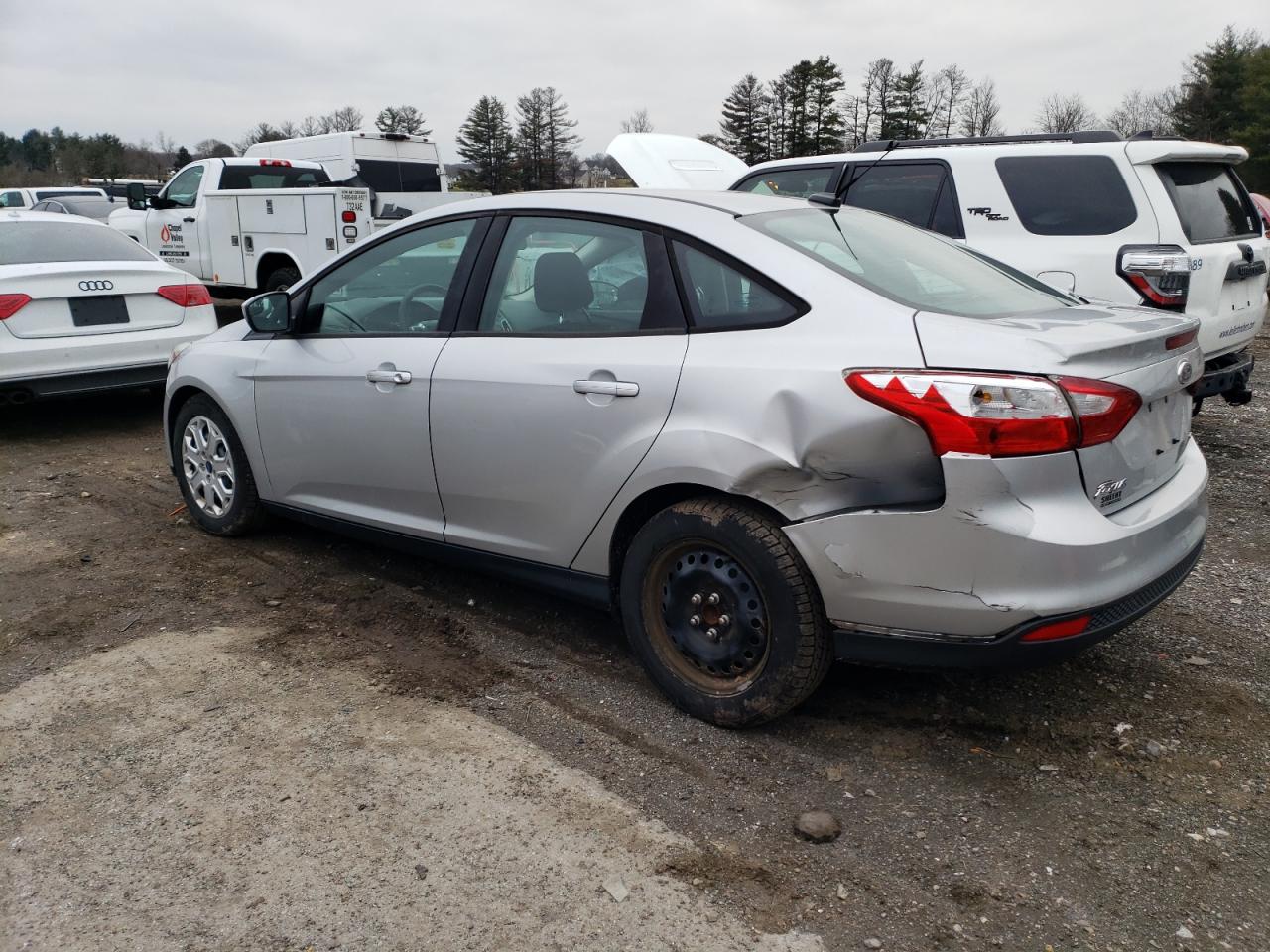 1FAHP3F25CL271041 2012 Ford Focus Se