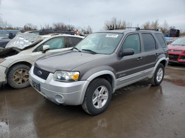 2005 Ford Escape 