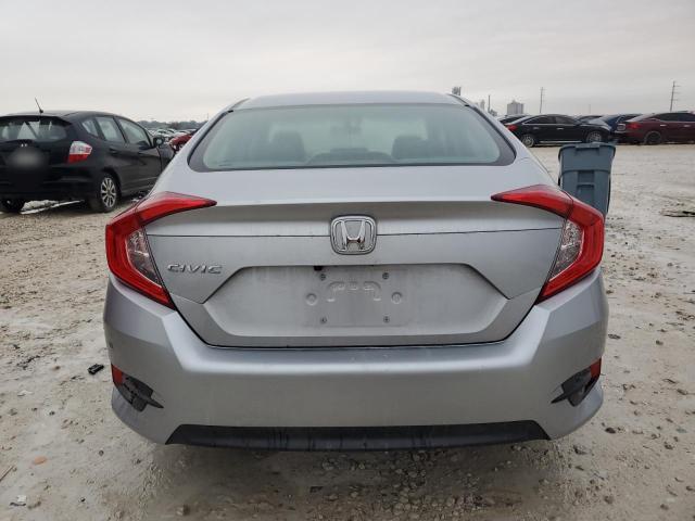 19XFC2F55JE008913 | 2018 Honda civic lx