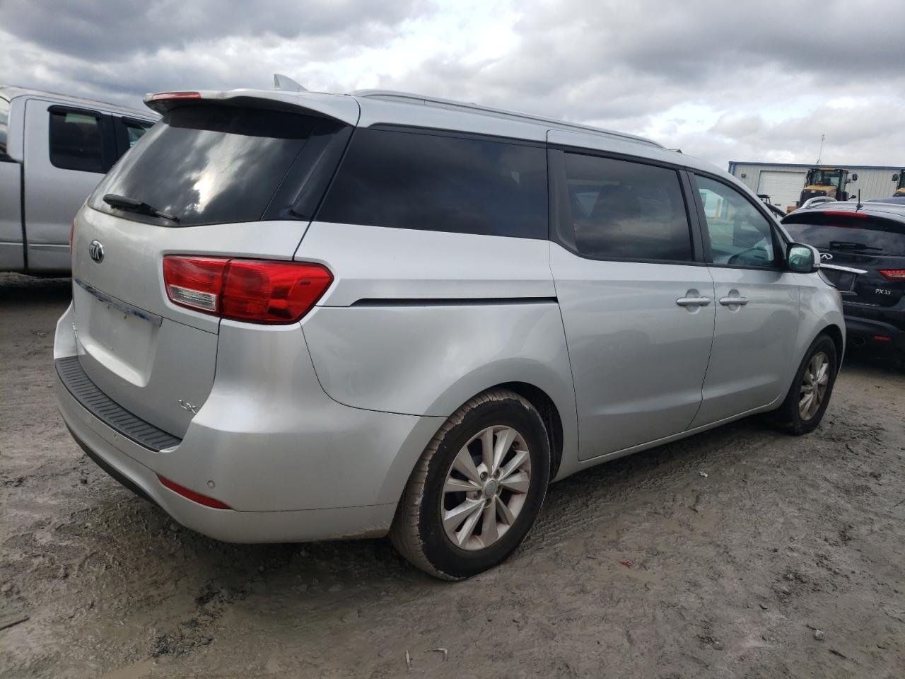 KNDMB5C1XG6107822 2016 Kia Sedona Lx