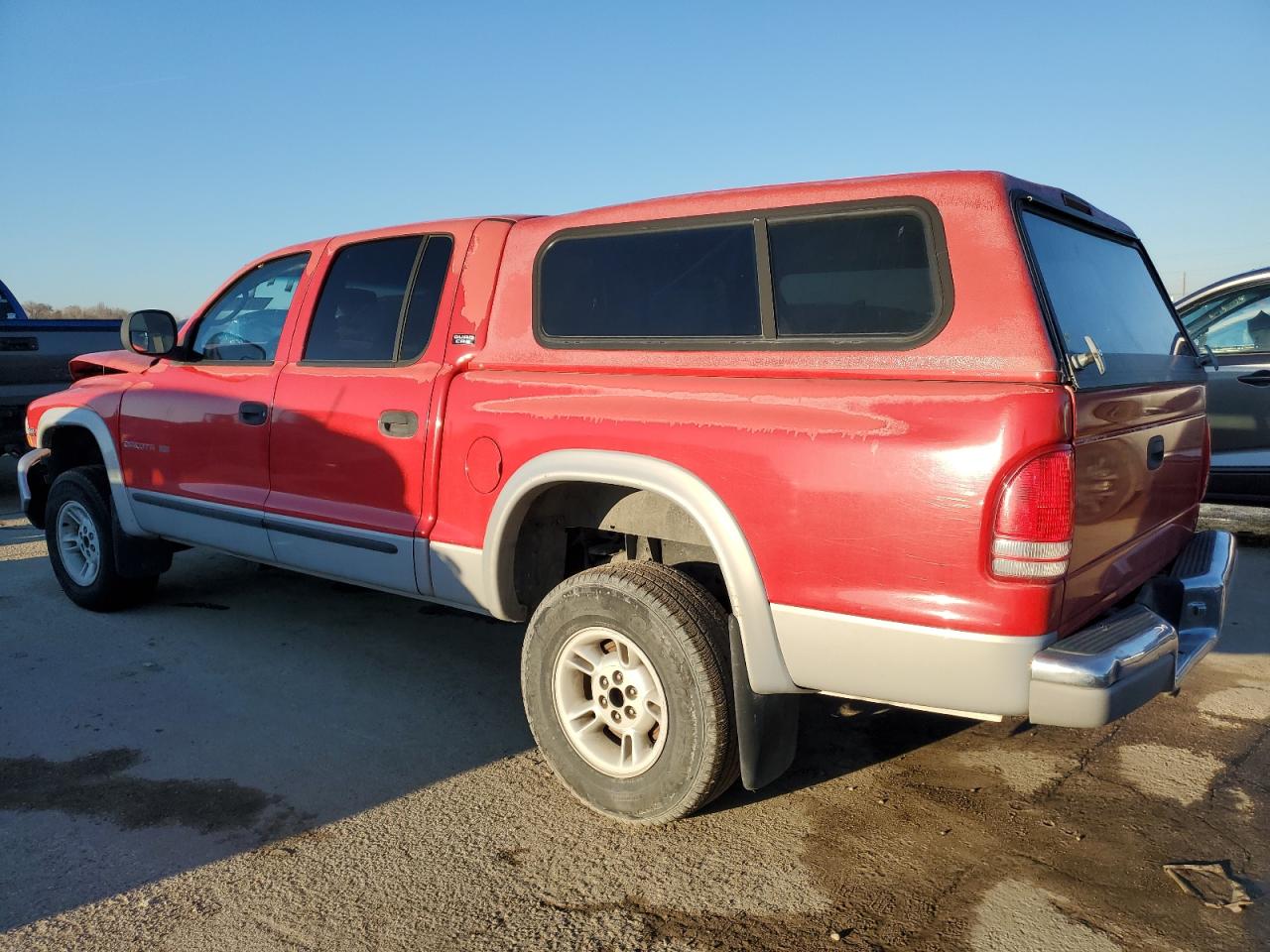 1B7HG2AZXYS720090 2000 Dodge Dakota Quad