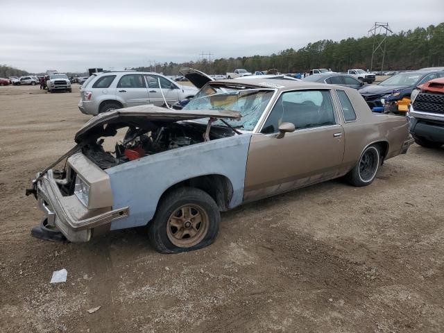 1983 Oldsmobile Cutlass Supreme 