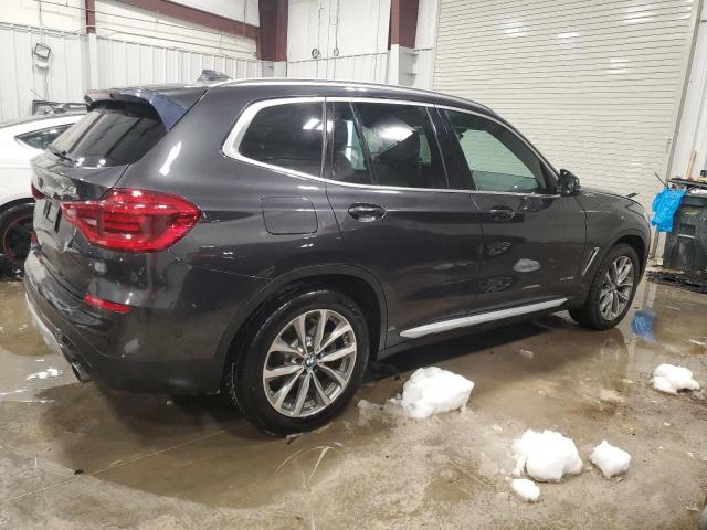 5UXTR9C50JLA13864 2018 BMW X3, photo no. 3