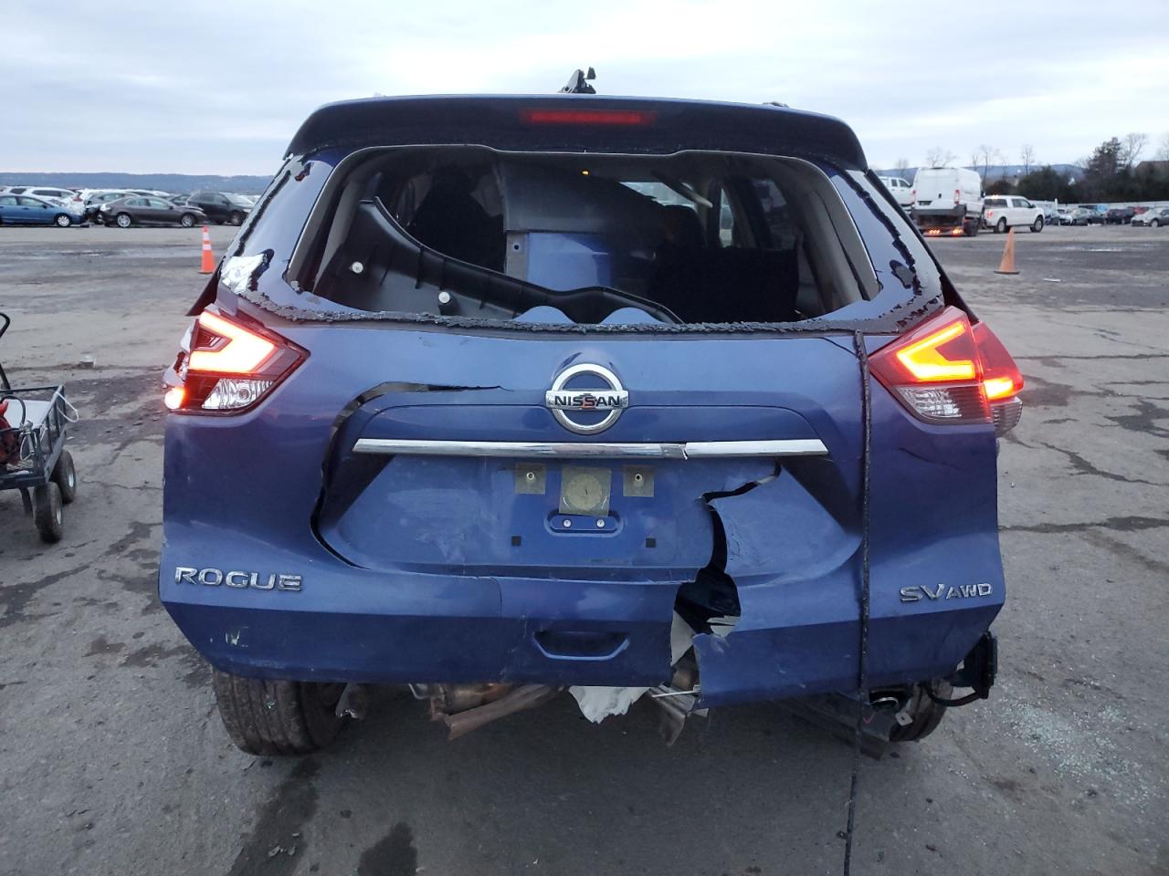 JN8AT2MV9KW377038 NISSAN ROGUE 2019