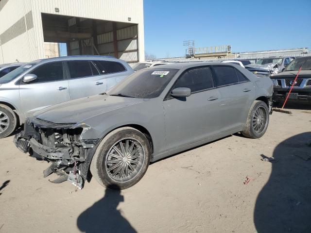 Lot #2441145410 2019 CHRYSLER 300 S salvage car