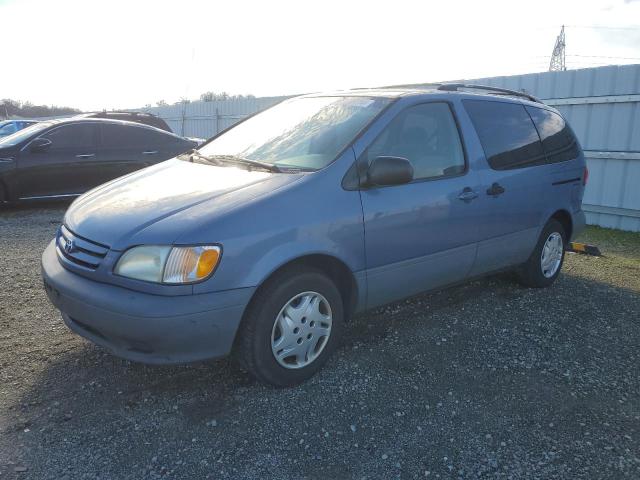 2003 Toyota Sienna LE