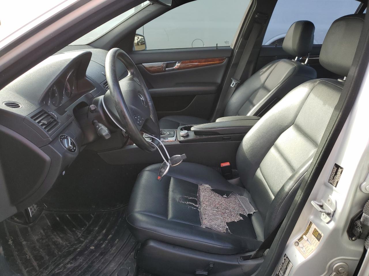 WDDGF8BB3AR117701 2010 Mercedes-Benz C 300 4Matic WDDGF8BB3AR117701 2010 Mercedes-Benz C 300 4Matic