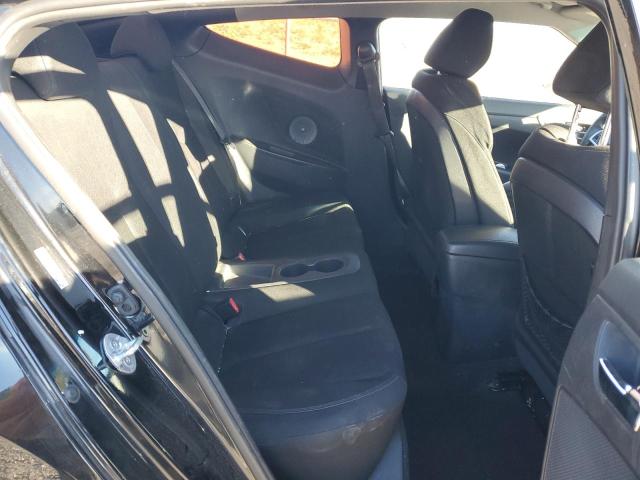 Image 10 of 2016 Hyundai Veloster salvage vehicle - Lot #36853294 at Copart