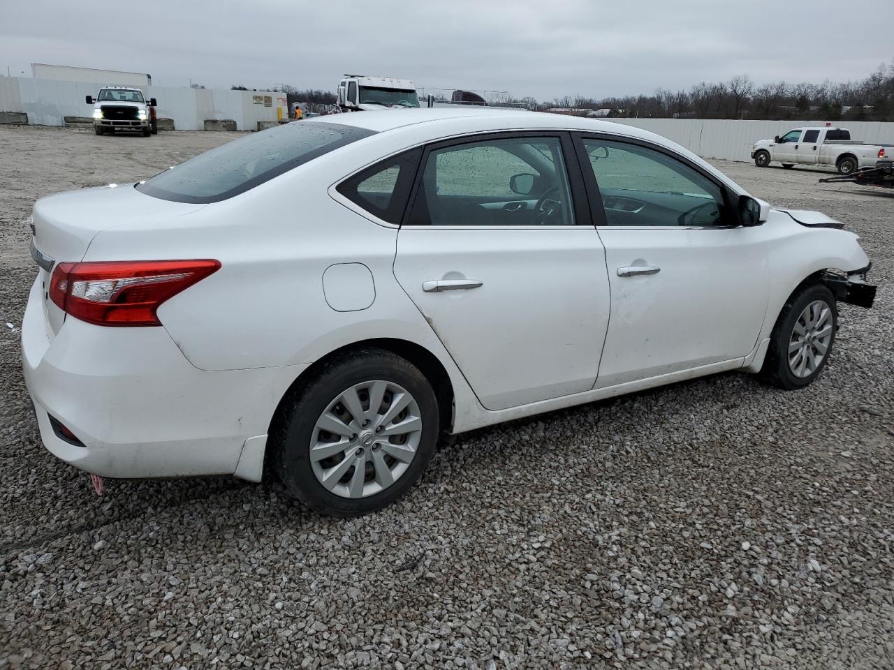 2018 Nissan Sentra S vin: 3N1AB7AP2JY320949