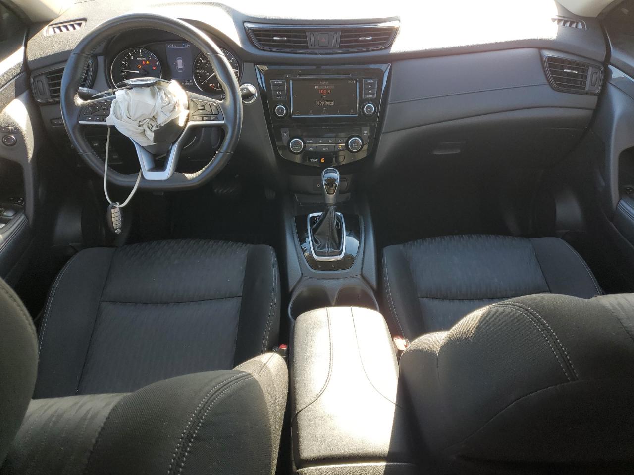 KNMAT2MT0JP592861 NISSAN ROGUE 2018