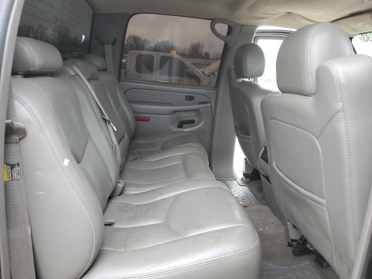 2GTEK13T051165201 2005 GMC New Sierra K1500