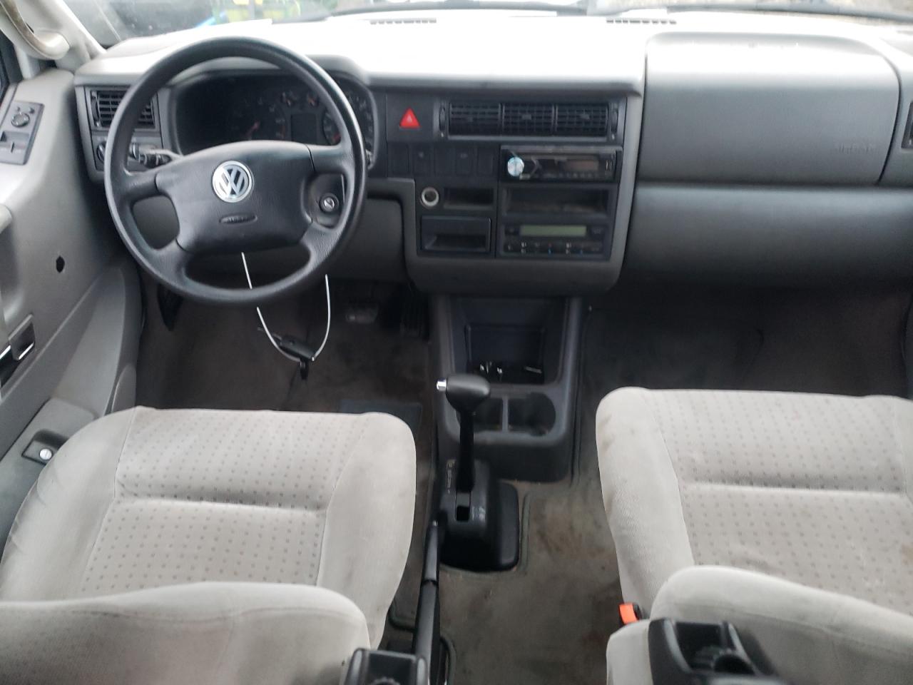 WV2MB47032H013274 2002 Volkswagen Eurovan Mv