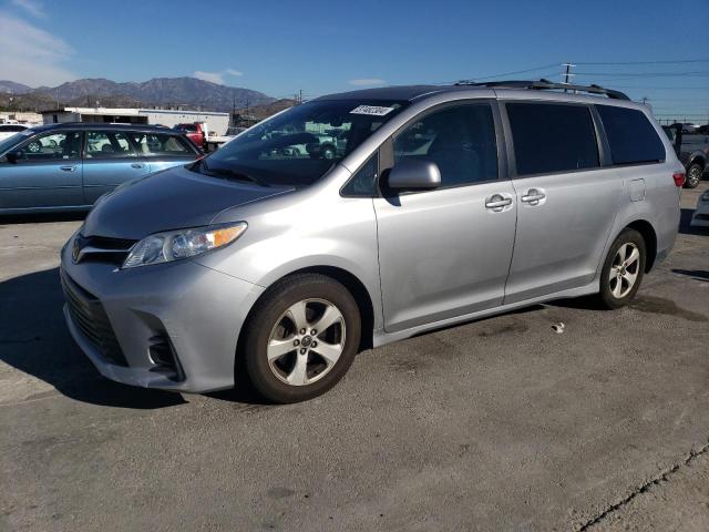 2018 Toyota Sienna LE